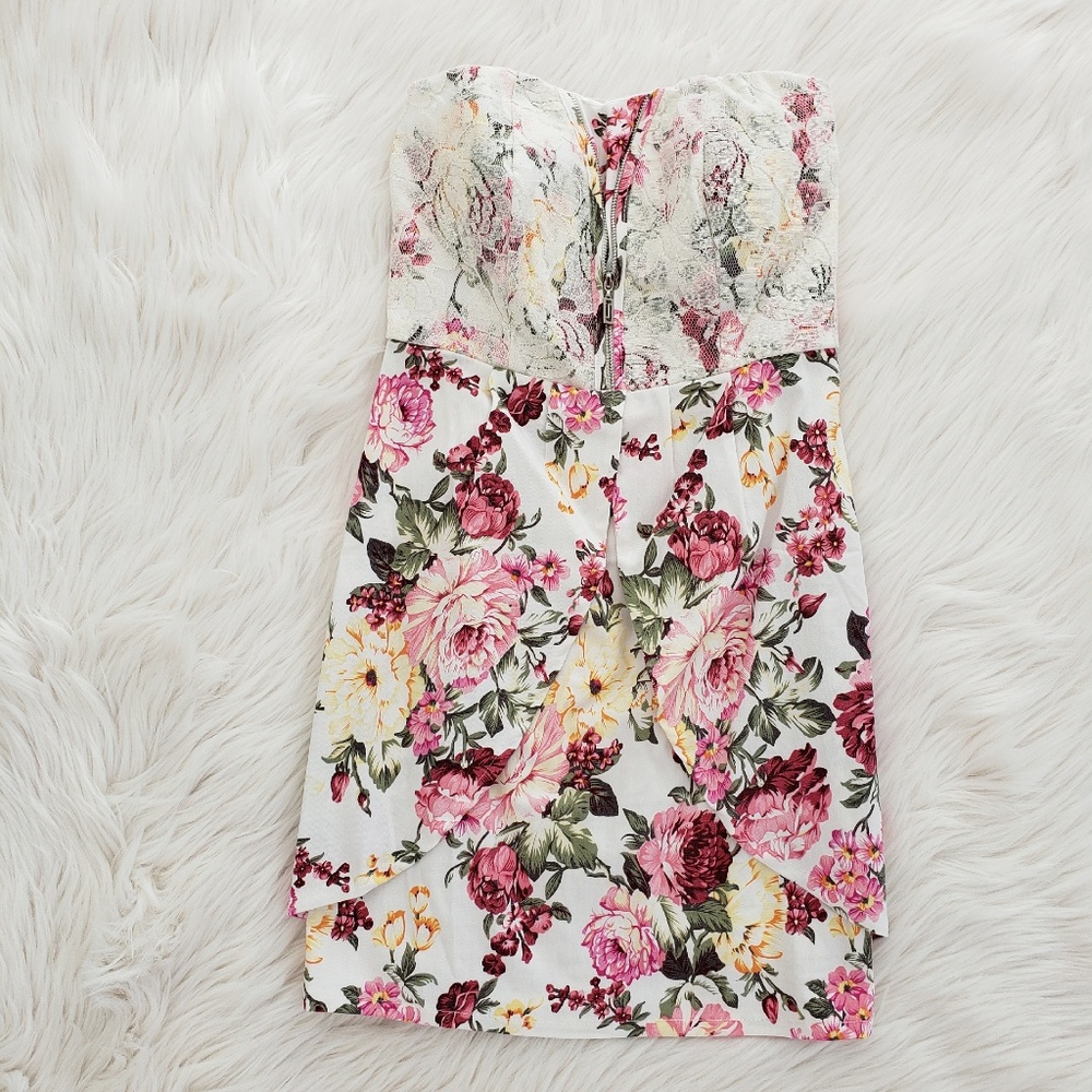 Naranka Ivory Floral Lace Strapless Cocktail Dress